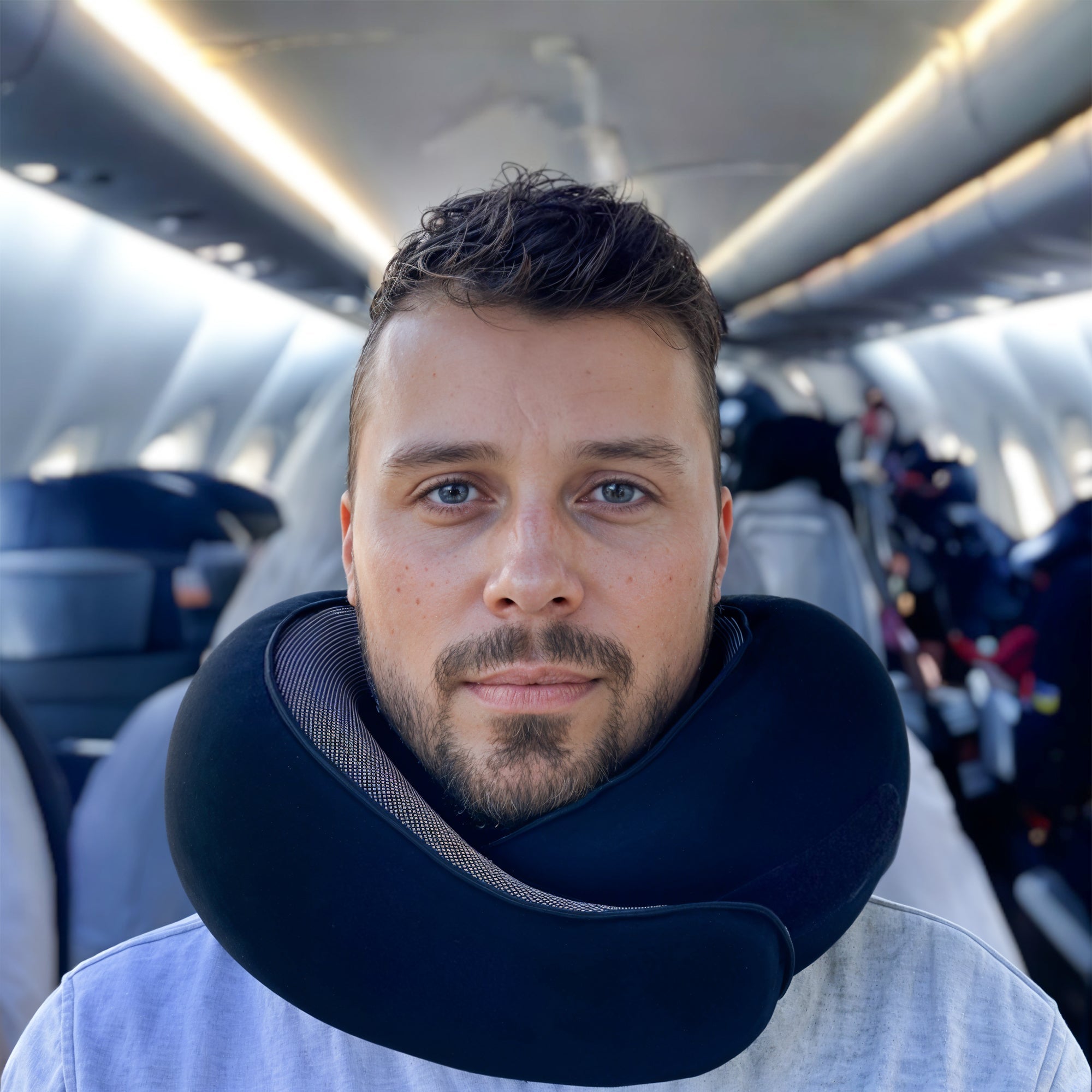 Compact Travel Neck Pillow – Lightweight Neck Support for Long Trips